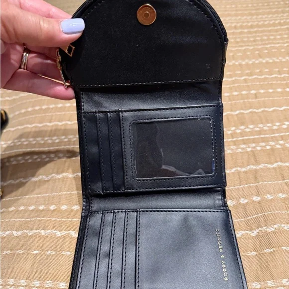 Poppy & Peonies Elegant Black Crossbody Bag - Picture 4 of 5